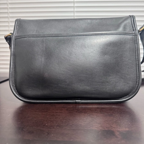 Vintage Coach City Bag 9790 Black Leather Purse with Hang Tag and COA - Picture 2 of 15